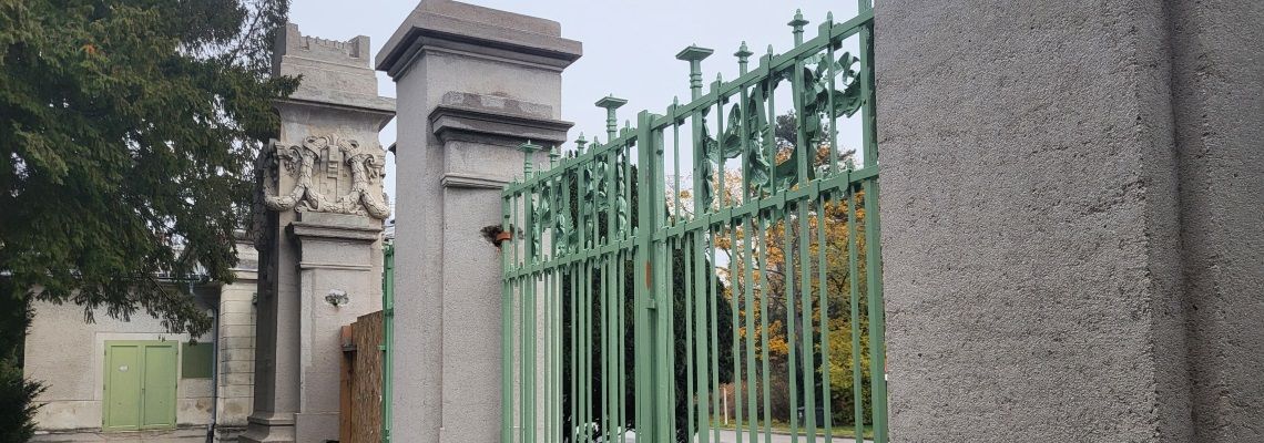 Haupttor erstrahlt in neuem Glanz