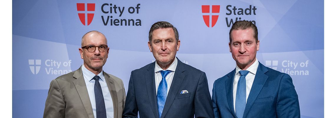 v.l.n.r. Geschäftsführer WSE Josef Herwei, Wirtschaftsstadtrat Peter Hanke, Wien Holding-Geschäftsführer Oliver Stribl