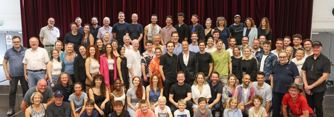 ROCK ME AMADEUS-Cast
