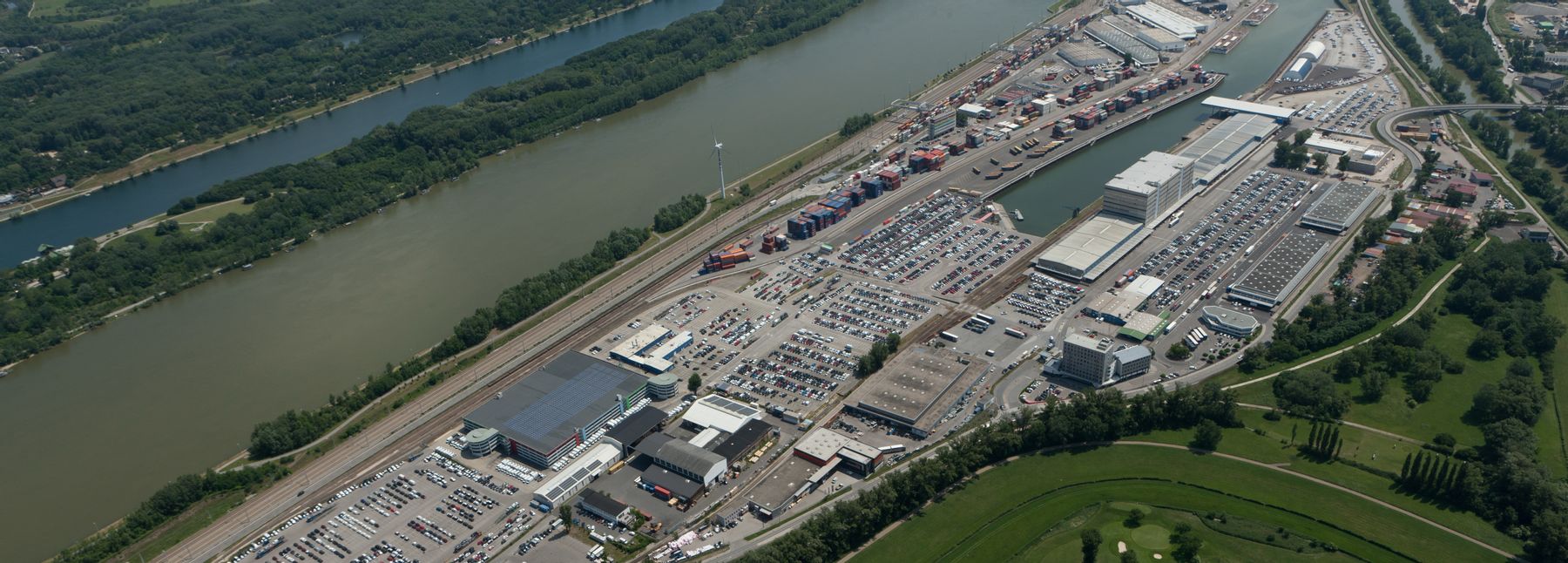 Luftbild Hafen Freudenau