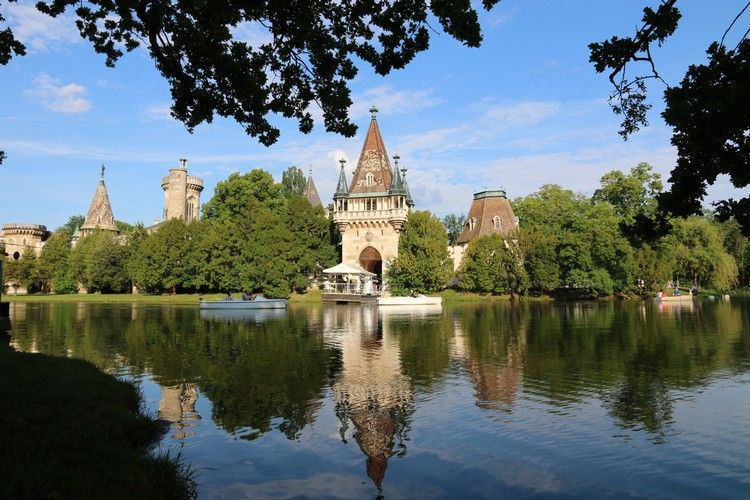 Franzensburg Fähre